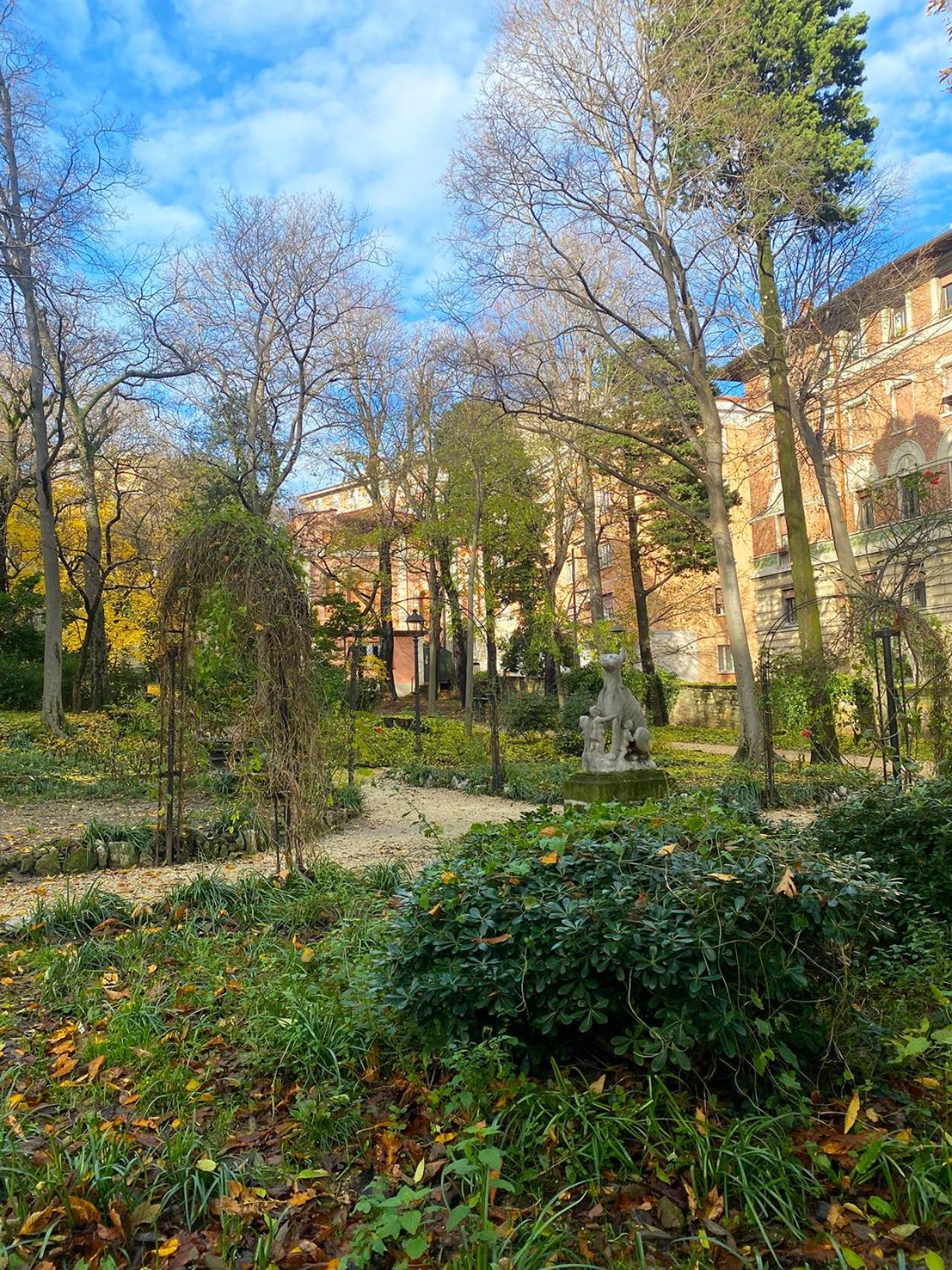 Blucavana, Casa Vacanze In Centro A Triest Zewnętrze zdjęcie